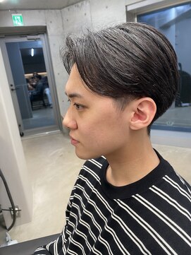 エウペ 渋谷(WEUPE) 束感/波巻き/ハイライト/マッシュパーマ