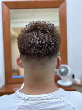 バンブー(Bamboo) 【高すぎない】フェードスタイル　ツイスト・パーマ・フェード