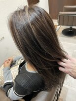 リリー(Lily)&nbsp;グレージュハイライト