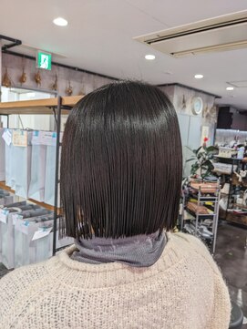 トゥーミー(to mee) ダークアッシュ♪【新田】