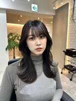 前髪あり韓国美髪エアリーロングピンクブラウン切りっぱなしボブ