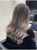 ハイライトミディアムヘアボブウルフネビージュ小顔ワンレン