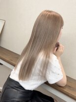 ローレン(Lolen.)&nbsp;【ミルクティベージュ/小顔ワンレン】嶋津 雄大