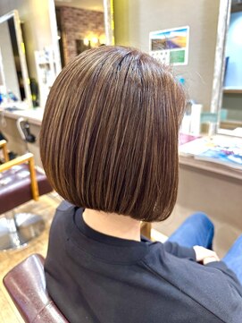 ヘアーメイクロージー 八軒店 (HAIR MAKE ROSY) インナーカラーショートカットシュートボブハイライトメッシュ