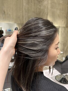 ガレリアエレガンテ 栄店(GALLARIA Elegante) ハイライト/地毛ハイライト/白髪ぼかし/ミディアムレイヤー