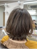 外ハネ内巻きミックススタイルです