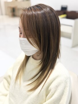 顔周りレイヤー　インナーカラー