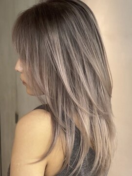 ヨロ 渋谷(YOLO) 韓国ヘアーハッシュカットレイヤーカットハイライトカラー