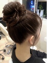 ジル 恵比寿(JILLE)&nbsp;ふわふわボリュームお団子アップスタイル