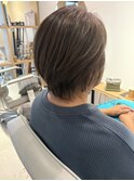 脱白髪染めカラー　×　くびれショートスタイル