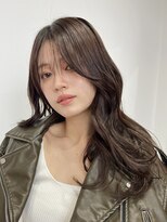 ソアロ(SOARO) 岐阜ハッシュカットレイヤーミディアムオリーブグレージュ20代