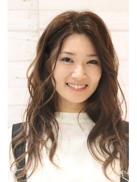 アッシュ 田無店(Ash) ロングウェーブ×オレンジベージュ