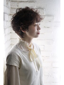 ザ デイ フォーヘアー(The day 4 HAIR) 根元ぼかしカラー　ショート
