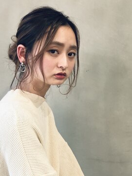 シェノン 梅田(CHAINON) ゆるふわアレンジドレスヘア