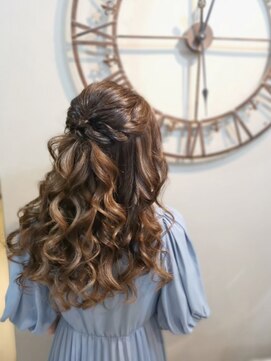ヘアセットサロン ミント(Hair set salon MINT) ハーフアップ