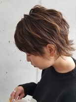 リミックス 南国店(remix)&nbsp;ハイライトがたっぷりウルフヘアー