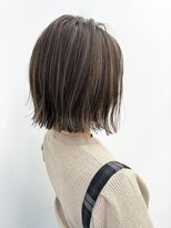 ネオリーブ クーロ(Neolive curro) 小顔♪白髪ぼかしハイライト×軽めボブ　黒髪からでもOKです♪