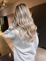 サニー 渋谷(SUNNY)&nbsp;バレイヤージュショコラアッシュハイライトグレージュカラー