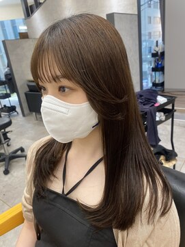 ラフィット 下大利店(lafit) レイヤーストレート/ lafit 下大利 @kaji_de_experiences