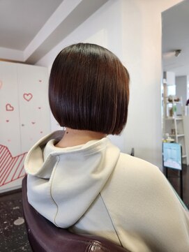 榮(Salon de 榮) 重めワンレングススタイル