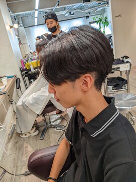 コワファーストナガサキシャンプーボーイ(COIFF1RST NAGASAKI SHAMPOO BOY) センターパート×ニュアンスストレート