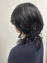 ジェナ(Jena) ゆるウェーブなウルフ