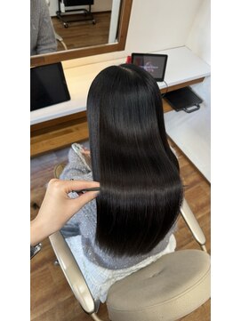 キヌ(kinu) 黒髪ストレート