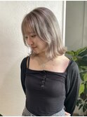 ホワイトベージュミルクティーカラー 外ハネボブ 波巻きウェーブ