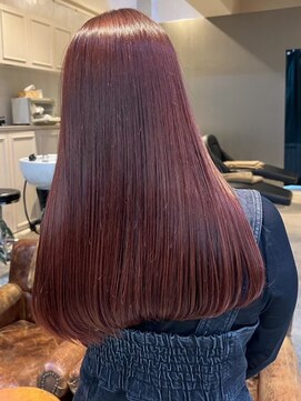 セプト 天神大名(SEPT.) レッドカラー 暖色系カラー セミロング 艶髪 髪質改善カラー