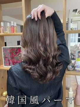 アミー 銀座(Ammy) 【まるでコテで巻いたみたい】コテ使わない巻き髪？韓国風パーマ