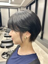 大人かわいい小顔ショートショートヘア30代40代50代白髪ぼかし