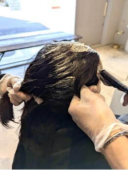 ロクカラー(6color)の写真/白髪染めの専門店だからこその安心感。白髪の悩みを分かってくれる”カラーリスト”の施術で満足度大◎