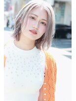 ステラ ヘア デザイン サロン(STELLA hair design salon)&nbsp;ミディアム　レイヤーボブ　ホワイトカラー　ブリーチ2回　S