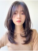 大人ガーリー似合わせミディアムレイヤーカットダークアッシュ