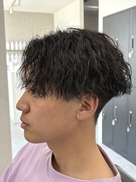 レボ 神宮寺店(Revo) 跳ねない。クルクルしない。縦落ちツイスパ