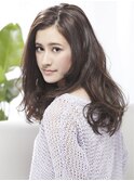 暗髪ロングヘア.