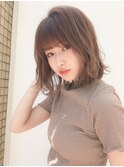 切りっぱなし 柔らかベージュ 小顔ヘア