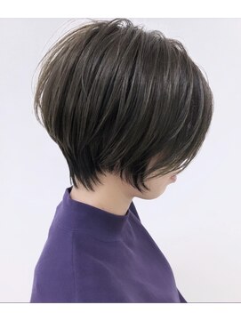 モアナ バイ ヘッドライト 沖縄南風原店(Moana by HEADLIGHT) ショートボブ#小顔#アッシュ#大人かわいい