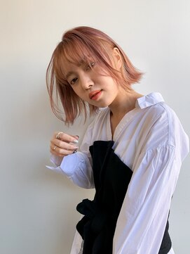 トルネード(TORNADO) 外国人風ショートボブ ピンクグレージュ インナーカラー