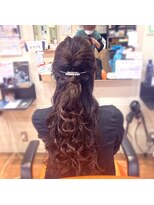 エミュ(emu)&nbsp;結婚式お呼ばれハーフアップ