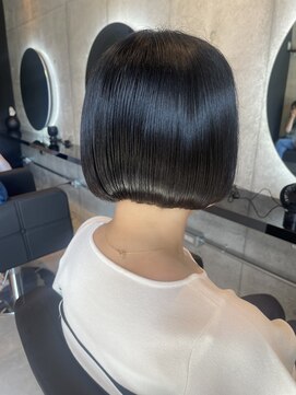 ゲン(gen) 【長谷川　静】襟足ギリギリのボブスタイル