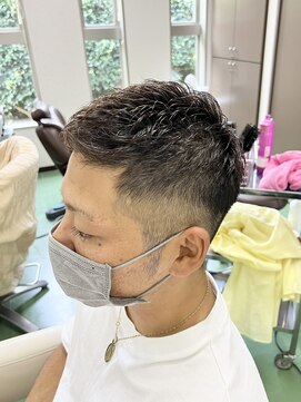 ゼロ(Zero) 【Zero那須塩原/大田原】束感短髪ツーブロック刈り上げマッシュ