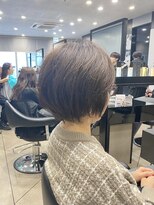 ハルキ ミナト ジャパン オオサカ(HARUKI MINATO japan OSAKA)&nbsp;40代50代小顔似合わせカットくびレイヤーエモージュ大人可愛い