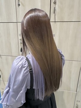 インナーカラーダブルカラーハイトーンカラー韓国20代前髪カット