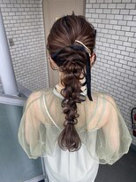 ソノ(sono)&nbsp;編み下ろし　高めアップスタイル　参列　二次会