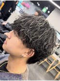 渋谷メンズハイライトメンズパーマセンターパートウルフカット