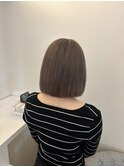切りっぱなしボブ/ラベンダーグレージュカラー