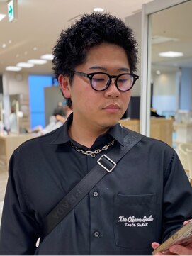 シャルムバイケンジ(Charm.by KENJE) スパイキーショートツイストスパイラル無造作銀座メンズパーマ