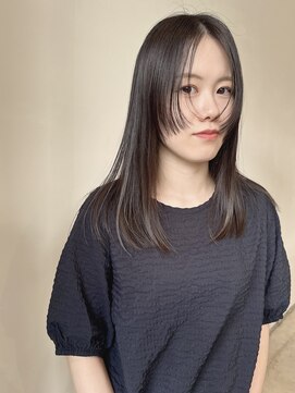 イル(ill) 髪質改善カラーでツヤツヤなセミロング！！