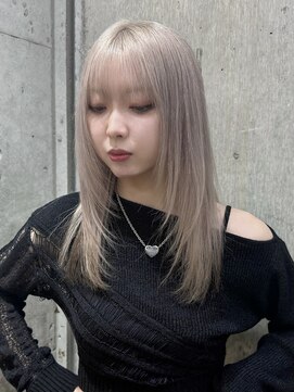 サンク 原宿 表参道(cinq) ブリーチカラーミディアムレイヤーミルクティーベージュ韓国前髪